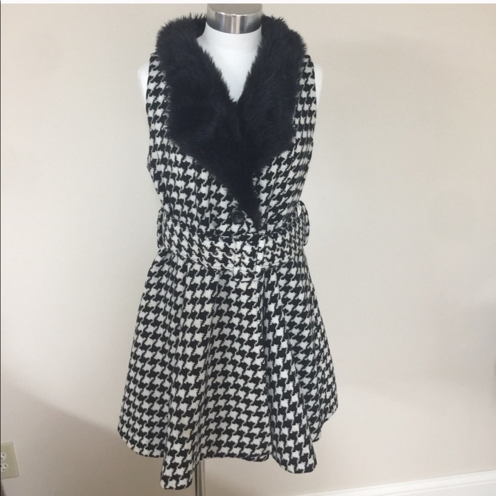 Black/White Dress Vest